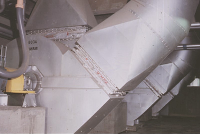 Non-metallic flexible expansion joint